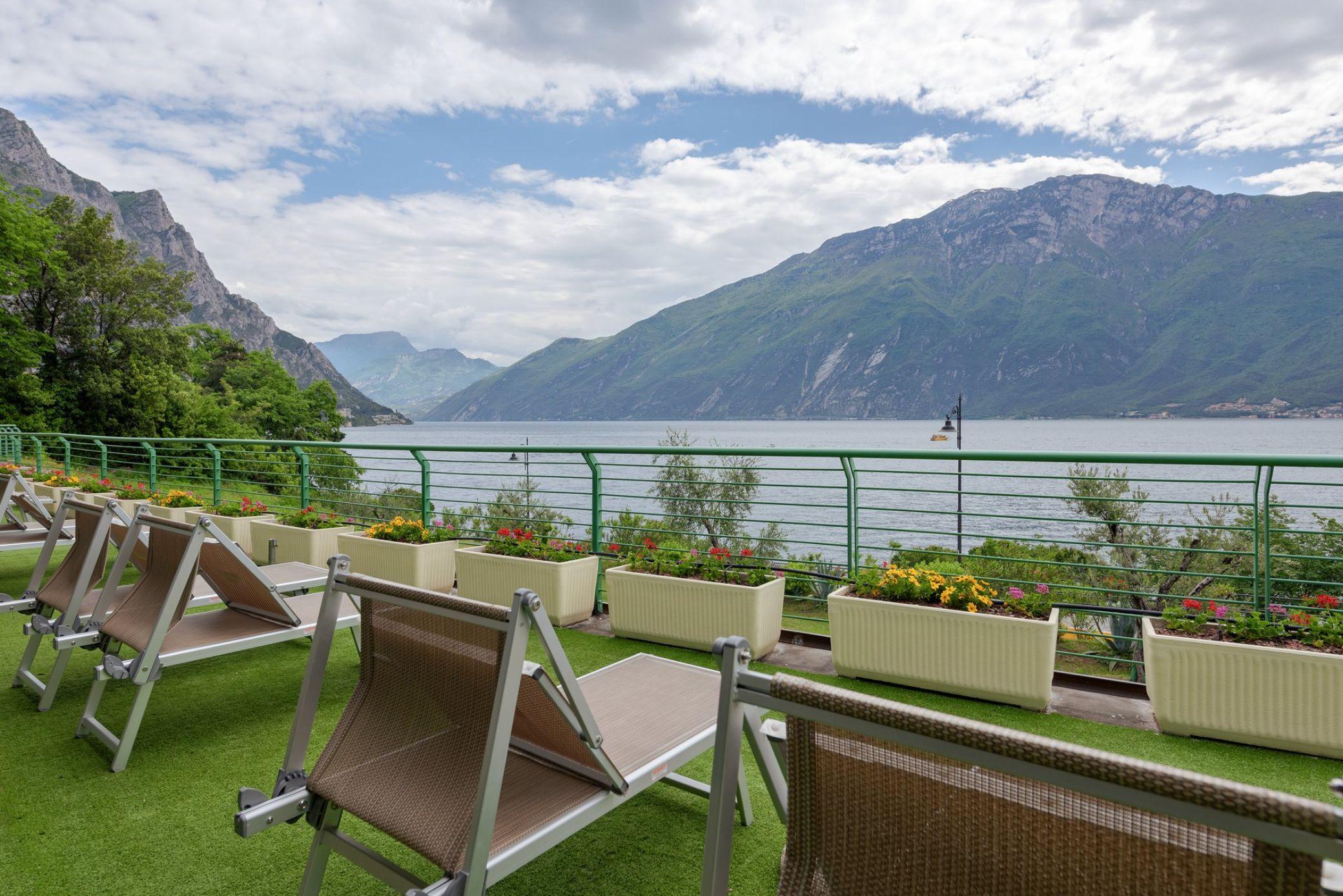 Hotel Alexander Limone sul Garda Exterior foto