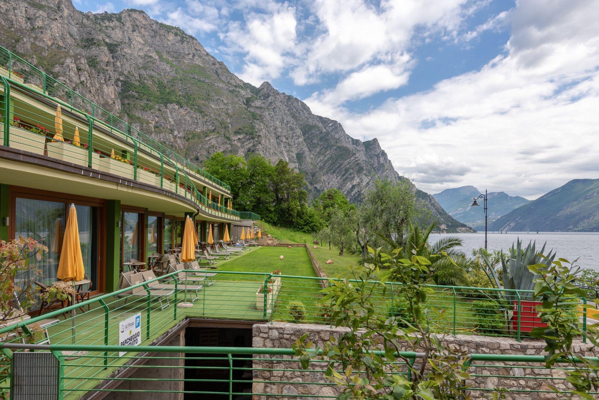 Hotel Alexander Limone sul Garda Exterior foto