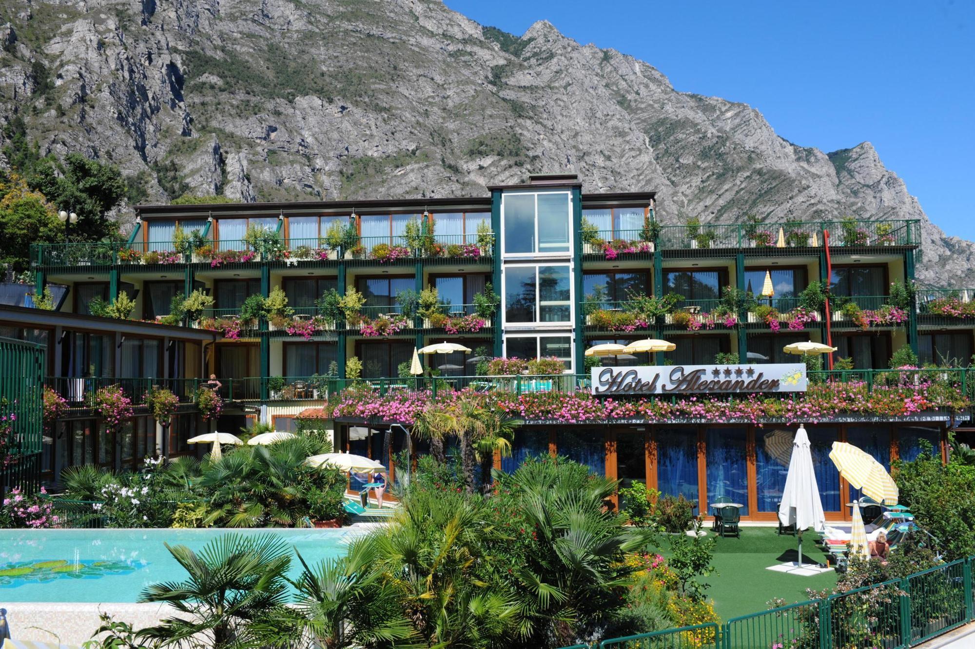 Hotel Alexander Limone sul Garda Exterior foto