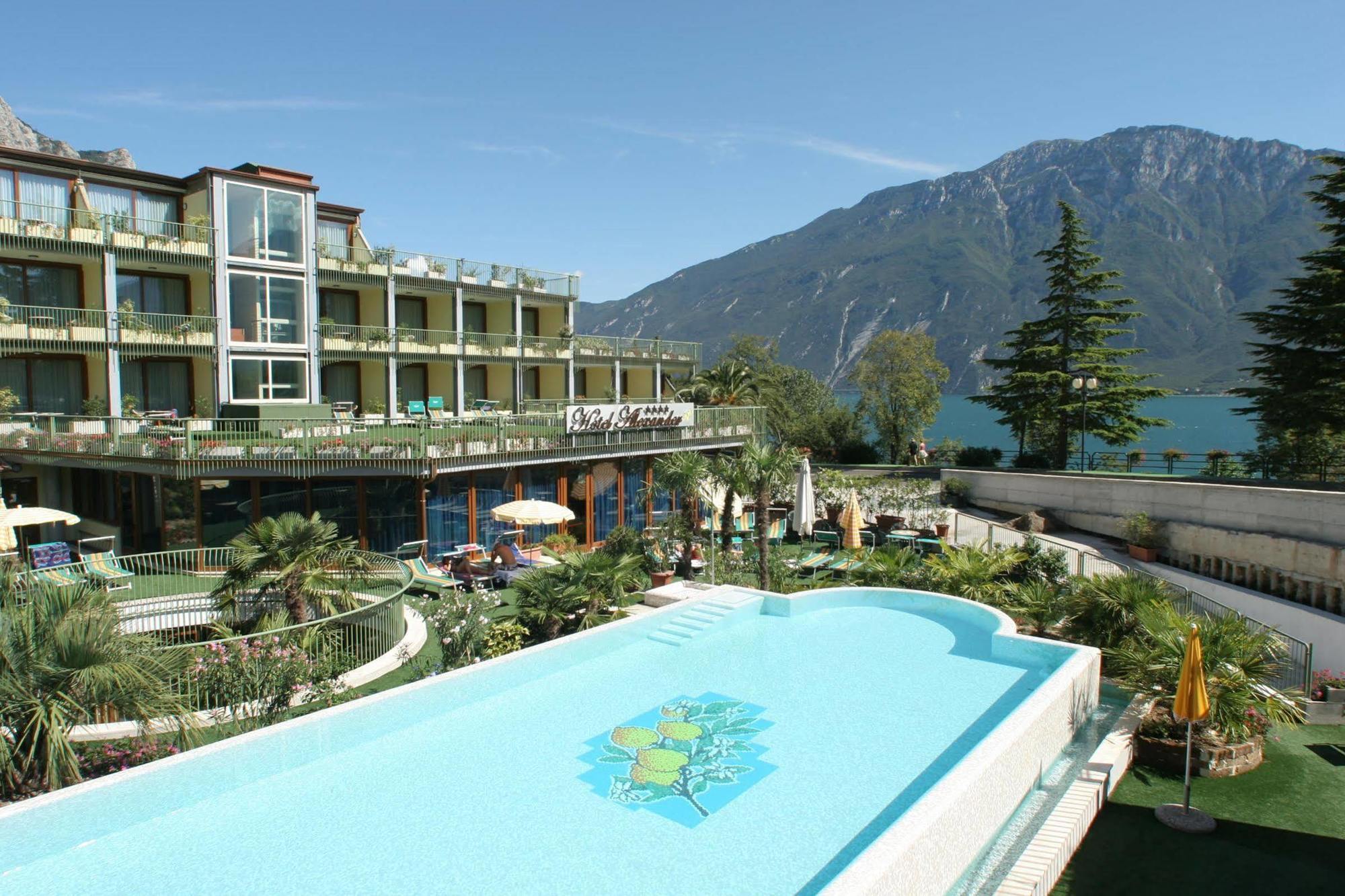 Hotel Alexander Limone sul Garda Exterior foto